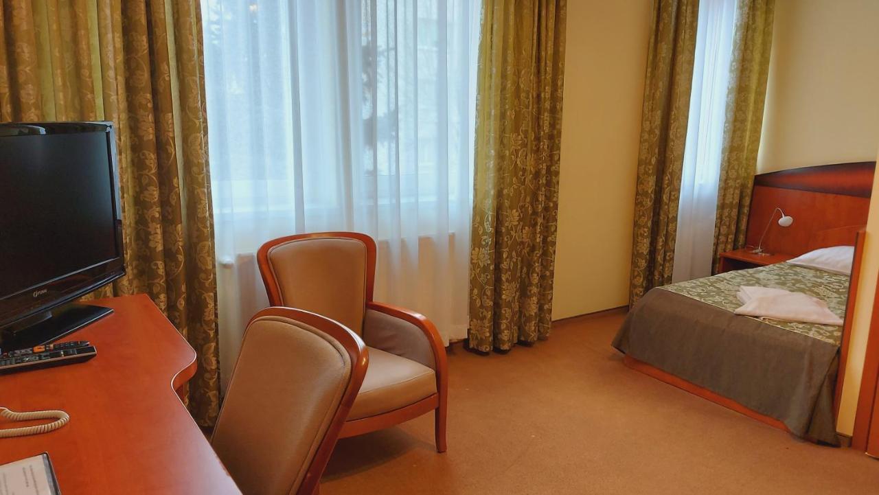 Stal Hotel 3*